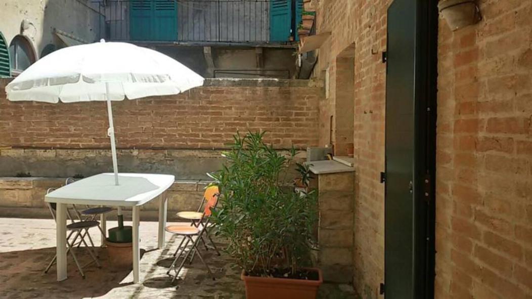 Casa Iolanda Apartment Сиена Екстериор снимка